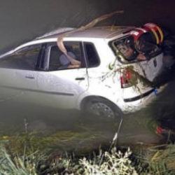 Sulama kanalına u&ccedil;an otomobildeki 2 kişi hayatını kaybetti