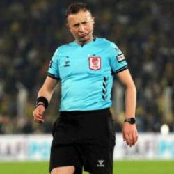 S&uuml;per Lig'de en g&ouml;zde 4 hakem belli oldu!