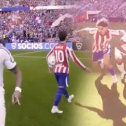Derbide hakem kamerası kayıt aldı! Mourinho ve futbolcuların tepkisi b&ouml;yle yansıdı
