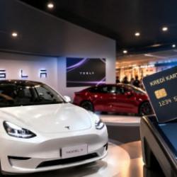 Tesla&rsquo;dan T&uuml;rkiye&rsquo;de yeni hamle: Kredi kartına 12 ay taksitle ara&ccedil; satışına başladı