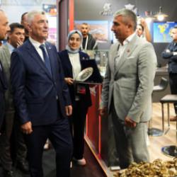 Ticaret Bakanı Bolat'tan EXPO 2026'ya ziyaret