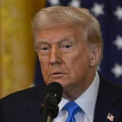 Trump a&ccedil;ık a&ccedil;ık tehdit etti: Saldırıyı her an yeniden başlatabilirim