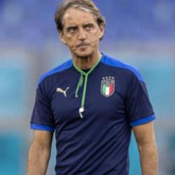 T&uuml;rkiye-İtalya ma&ccedil;ı &ouml;ncesi Roberto Mancini'den flaş karar! Tam 10 futbolcu...