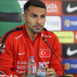 Zeki &Ccedil;elik'ten 1. Lig ekibine teşekk&uuml;r! 'Bug&uuml;n buradaysam onlar sayesinde'