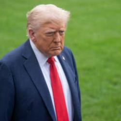 Trump'tan dikkat &ccedil;eken &ccedil;ıkış: Pes edecekler
