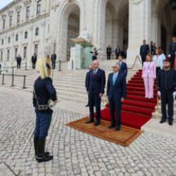 TBMM Başkanı Kurtulmuş, Portekiz'de resmi t&ouml;renle karşılandı