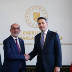 Bakan Bayraktar a&ccedil;ıkladı: Ceyhan'ı k&uuml;resel enerji &uuml;ss&uuml; yapacağız