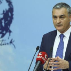 CHP S&ouml;zc&uuml;s&uuml; Sarı duyurdu: İstanbul ve Antalya'da 5 belediye başkanına ihra&ccedil; 