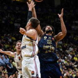 Fenerbah&ccedil;e, Bayern'i ezdi ge&ccedil;ti