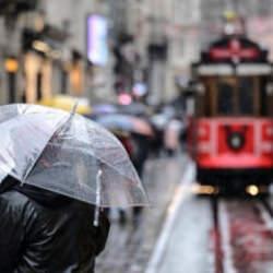 İstanbul Valiliği sağanak i&ccedil;in uyardı: Perşembeye kadar s&uuml;recek