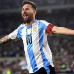Lionel Messi, 105 yıllık tarihi takımı satın aldı