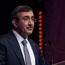Cumhurbaşkanı Yardımcısı Cevdet Yılmaz a&ccedil;ıkladı: Sorunlu her fona &ouml;zel hesap a&ccedil;ılıyor