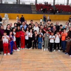 Esenler Altınayak Spor Kul&uuml;b&uuml;'nden b&uuml;y&uuml;k başarı! 