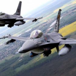 Rusya'yı kızdıracak anlaşma: F-16 savaş u&ccedil;aklarını Ukrayna'ya verdiler