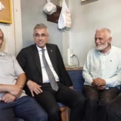 Sağlık Bakanı Memişoğlu'nun &ccedil;ağrısına uyan taksici sigarayı bıraktı