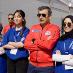 Sel&ccedil;uk Bayraktar'dan TEKNOFEST paylaşımı: "Bu sevda bizi daha &ccedil;ok diyar diyar gezdirir"