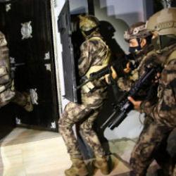 Son Dakika... 75 ilde nefes kesen operasyon! 714 ş&uuml;pheli tutuklandı