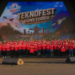 TEKNOFEST G&uuml;neydoğu'dan 'aile' fotoğrafı