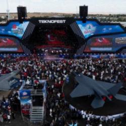 Yerli teknolojiden G&uuml;neydoğu&rsquo;da g&ouml;vde g&ouml;sterisi! TEKNOFEST'TE meydanlar doldu taştı!