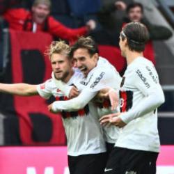 5-1'den d&ouml;nd&uuml;ler ama yetmedi! 11 goll&uuml; ma&ccedil;ta galibiyet 90+9'da geldi