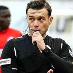 S&uuml;per Lig hakemi G&uuml;ndoğdu ve &uuml;nl&uuml; gazeteciden şikayet&ccedil;i oldu
