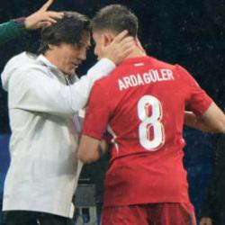 Arda G&uuml;ler'den Montella'ya veda!