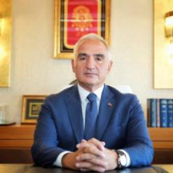 Burdur'dan Kopenhag'a uzanan k&ouml;pr&uuml;: Roma modası d&uuml;nya sahnesinde
