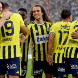 Fenerbah&ccedil;e yoğun fikst&uuml;rde! 1 ayda 8 kritik ma&ccedil;