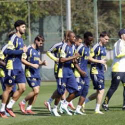 Fenerbah&ccedil;e'de Aston Villa mesaisi başladı!