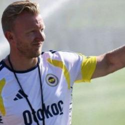 Fenerbah&ccedil;e'de Dirk Kuyt'a verilen ceza onandı