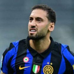 Hakan &Ccedil;alhanoğlu golle d&ouml;nd&uuml;! Inter milli ara d&ouml;n&uuml;ş&uuml; hata yapmadı