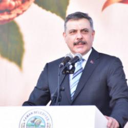 Kaman'da 35. festival coşkusu: Bakan &Ccedil;ift&ccedil;i 14 yeni eserin a&ccedil;ılışını yaptı