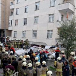 Maltepe'de bina &ccedil;&ouml;kt&uuml;, İstanbul'daki tehlike ortaya &ccedil;ıktı: 50 bin bina riskli...