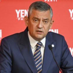 Bomba ittifak iddiası: &Ouml;zg&uuml;r &Ouml;zel 4 partinin kapısını &ccedil;aldı! Adını bile koydular