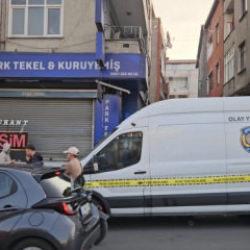 K&uuml;&ccedil;&uuml;k&ccedil;ekmece&rsquo;de silahlı &ccedil;atışma! 1&rsquo;i polis 2 kişi hayatını kaybetti
