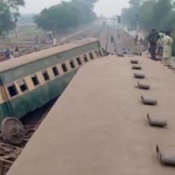 Pakistan'da tren kazası: 6 &ouml;l&uuml;, 30 yaralı
