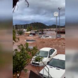 "B&ouml;ylesi g&ouml;r&uuml;lmedi" denildi, Antalya sulara teslim oldu!