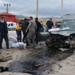 Antalya'da feci kaza! 1 &ouml;l&uuml;, 2 yaralı