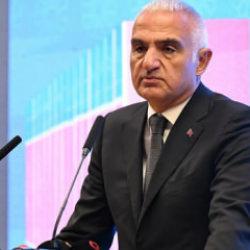 Bakan Ersoy: T&uuml;rkiye ile Rusya arasındaki u&ccedil;uşları artıracağız