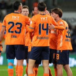 Başakşehir'den sahasında kritik 3 puan!