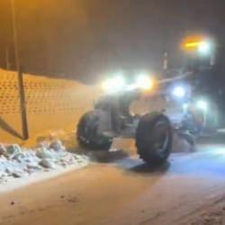 Bursa'da lapa lapa yağdı! Kar kalınlığı 20 santimetreyi buldu 