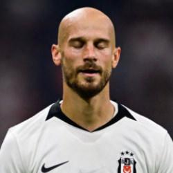 Cerny'den b&uuml;y&uuml;k fedakarlık! Italiano'ya iletti