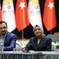 Erdin &Ouml;zel'in bağlantıları ve y&uuml;kselişinin perde arkası: O fotoğrafta neden vardı?