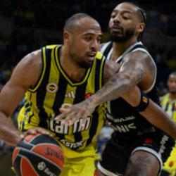 Fenerbah&ccedil;e evinde Partizan'ı devirdi