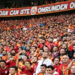 Galatasaray'dan 'Hoparl&ouml;rden ıslık &ccedil;alınıyor' iddialarına yanıt!