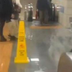 Hacıosman metro durağını su bastı: Tavandan akan suları g&ouml;renler şaşırdı