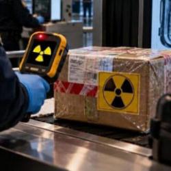 İsrail'den gelen paket krize neden oldu: Moskova'da radyoaktif alarm!