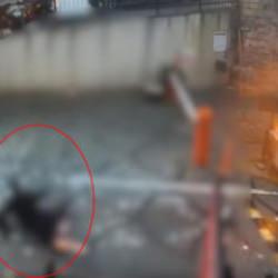 İstanbul'da sel can aldı! Elektrik akımına kapılan &ccedil;ocuk hayatını kaybetti