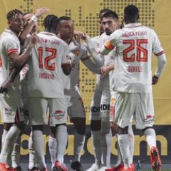 Kırmızı kart, penaltı, hat-trick! G&ouml;ztepe gol olup yağdı