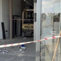 Mermer blok iş&ccedil;ilerin &uuml;zerine devrildi: 1 &ouml;l&uuml;, 1 ağır yaralı
